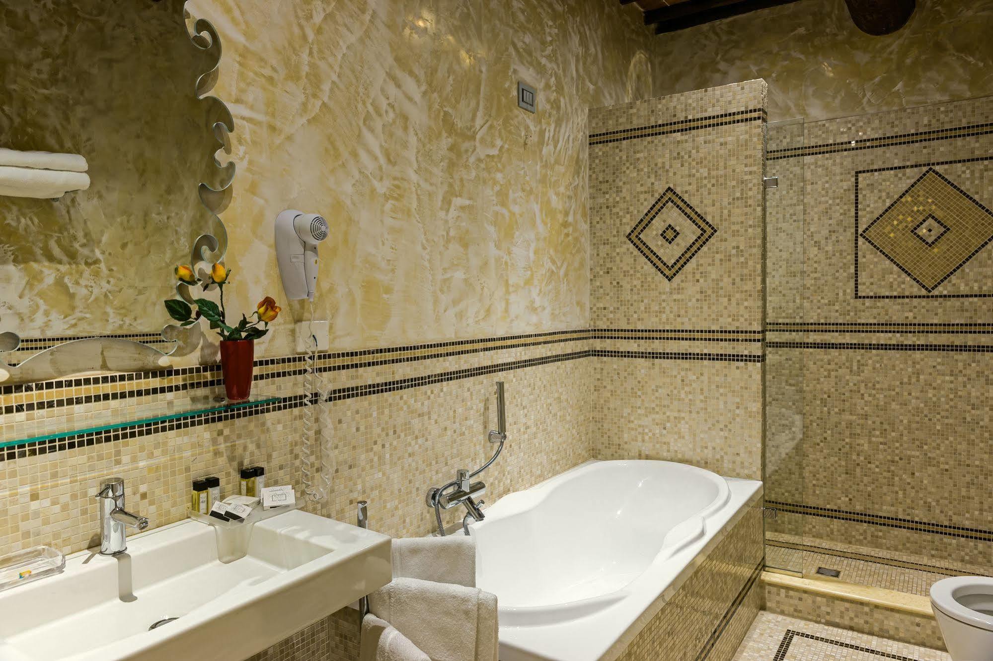 Antica Residenza Dell'Angelo Hotel Lucca Ngoại thất bức ảnh